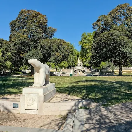 Le Palais - Parking Inclus Appartamento