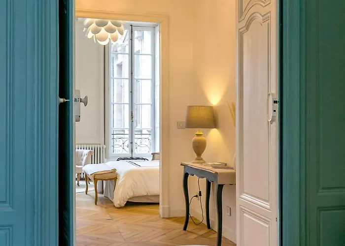 Le Palais - Parking Inclus Digione