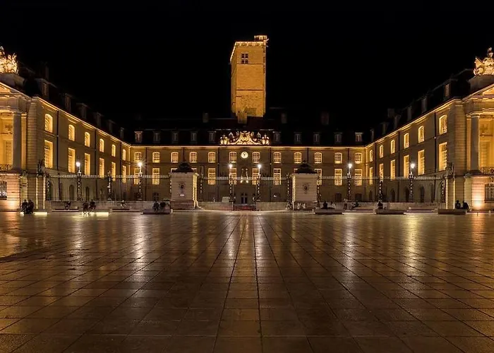 Le Palais - Parking Inclus Digione